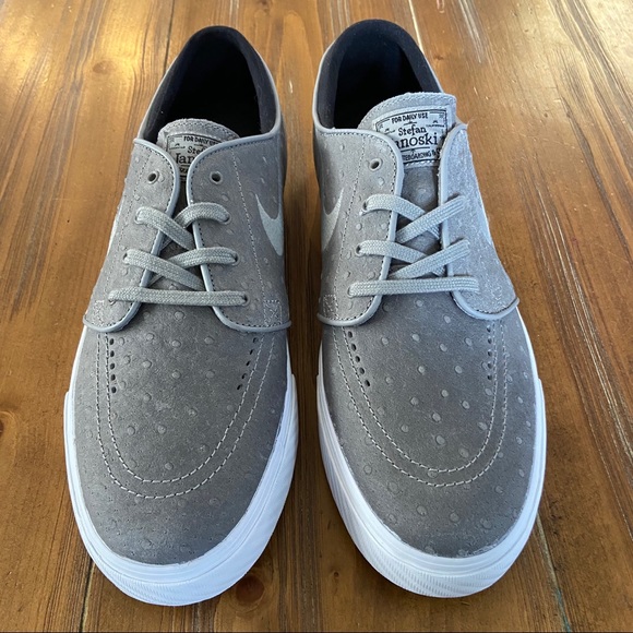nike sb janoski size 10